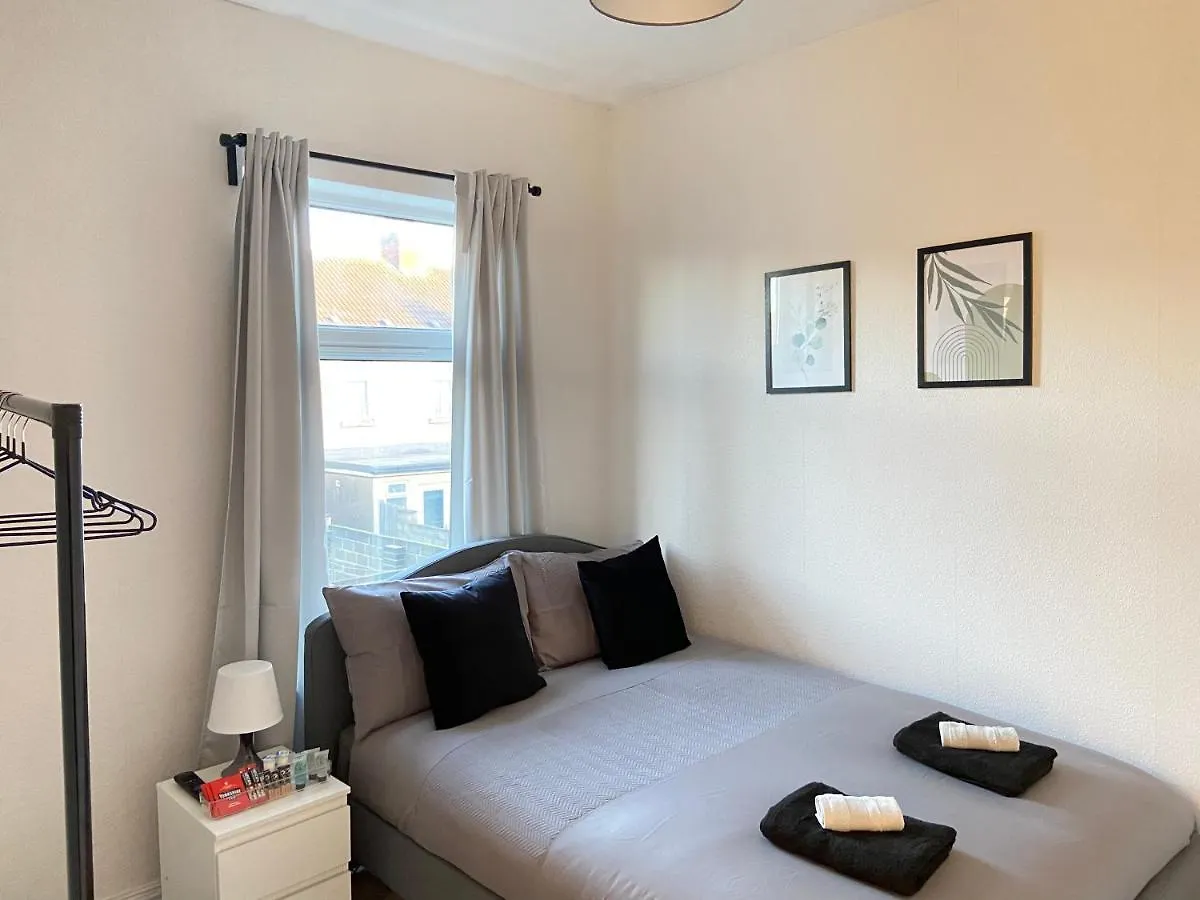 Séjour chez l'habitant Kisobi Home Bedroom 2 Kingston upon Hull